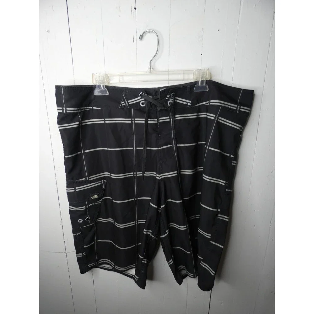 The North Face Men's 40 Black White Plaid Board Shorts Swim Trunks